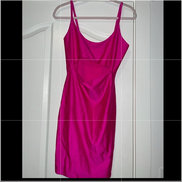 3/$15 ✨ 👯‍♀️ Kim Kardashian Inspired Dress - Picture 3 of 4